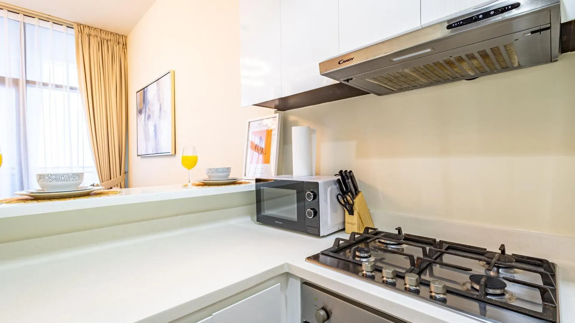 Lovely 1Br Business Bay Near Metro - City Skyline Views Dubaj