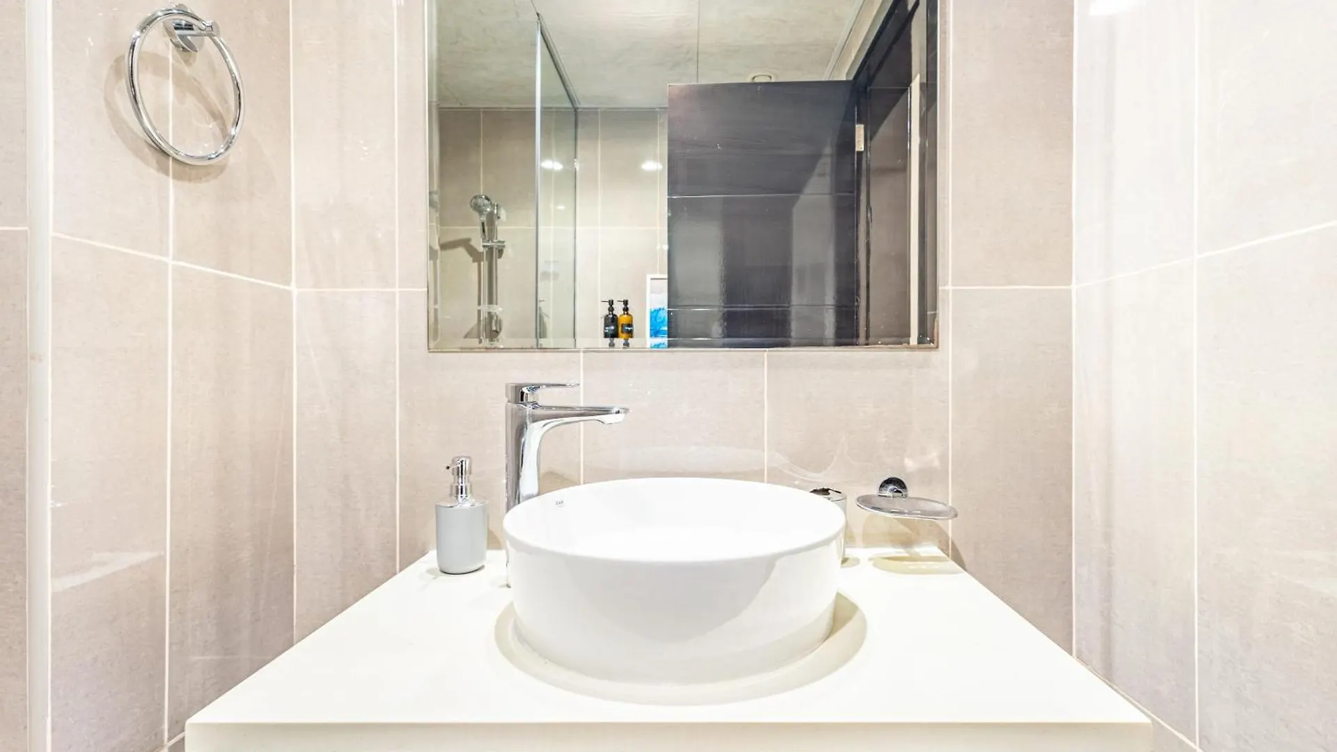 Apartman Lovely 1Br Business Bay Near Metro - City Skyline Views Dubaj