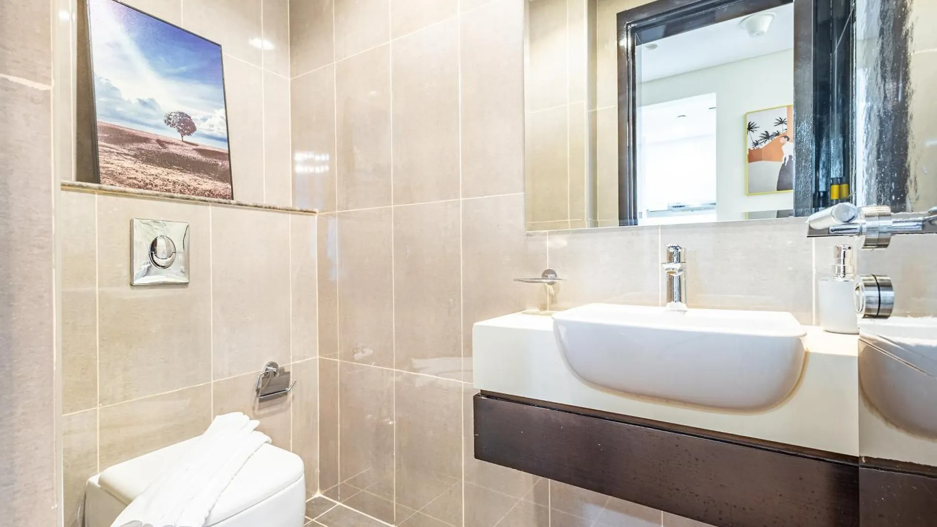 Lovely 1Br Business Bay Near Metro - City Skyline Views Dubai Lejlighed